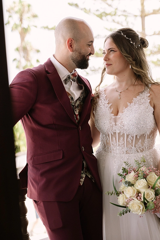 Maquillaje de novia profesional en Las Palmas, por Raquel Villalba, experto en piel blindada y mirada definida para boda.